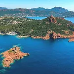 2 Pieces Climatise Terrasse Et Jardin Bella Cap Esterel Raphael * Saint-Raphaël